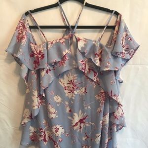 Flowy, patterned top
